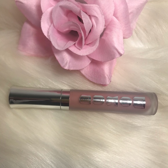 Plumping lip cream - Picture 4 of 4